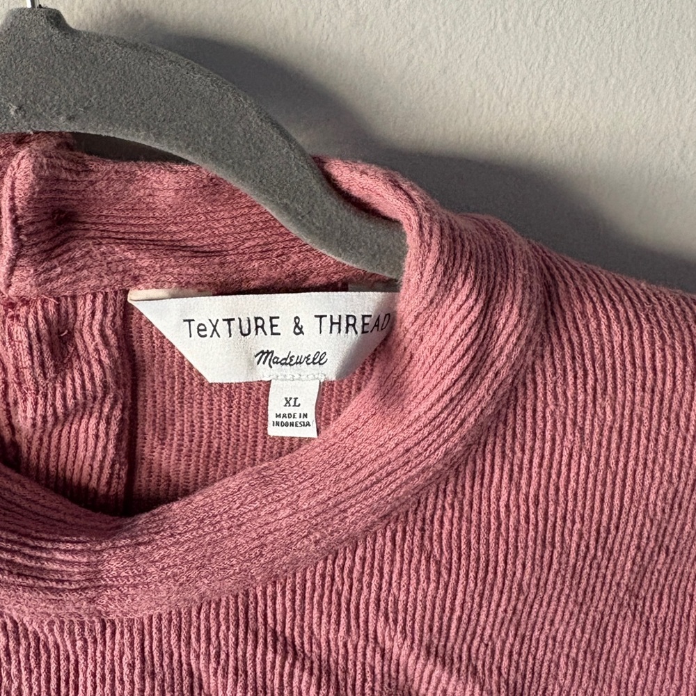 Women's Pink Sweater